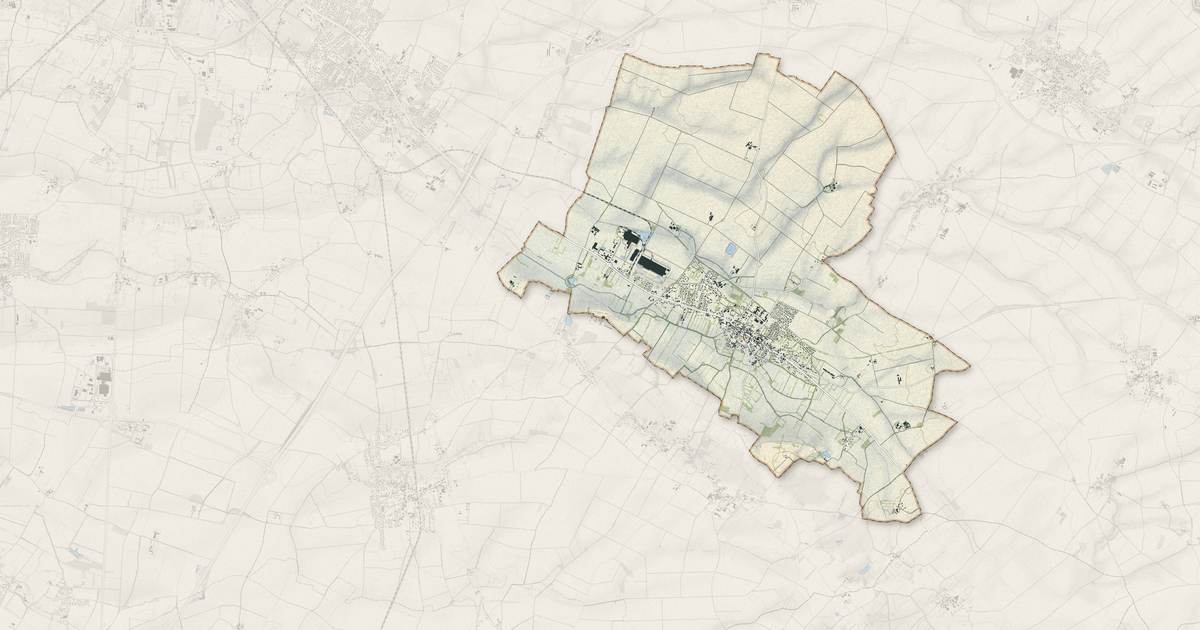 Portrait cartographique de Prahecq : relief, eau, forêts, bâti et voies, calculés à partir des données de l'IGN