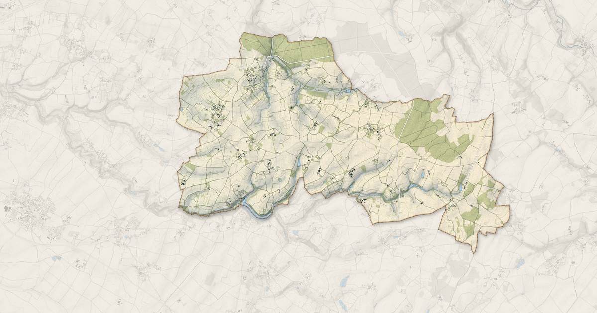 Portrait cartographique de Prailles-La Couarde : relief, eau, forêts, bâti et voies, calculés à partir des données de l'IGN