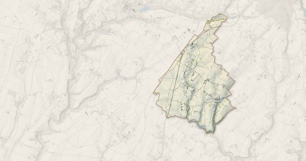 Portrait cartographique de Saint-Christophe-sur-Roc : relief, eau, forêts, bâti et voies, calculés à partir des données de l'IGN