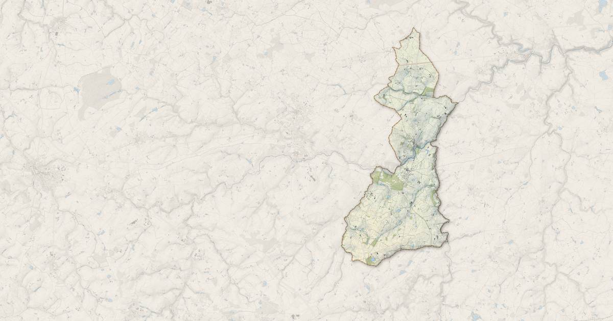 Portrait cartographique de Voulmentin : relief, eau, forêts, bâti et voies, calculés à partir des données de l'IGN