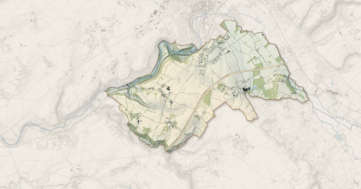 Portrait cartographique de Saint-Martin-de-Saint-Maixent : relief, eau, forêts, bâti et voies, calculés à partir des données de l'IGN