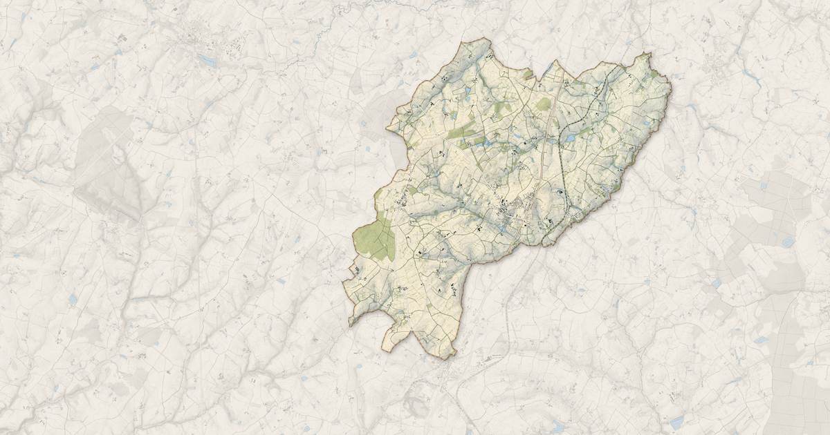 Portrait cartographique de Saint-Pardoux-Soutiers : relief, eau, forêts, bâti et voies, calculés à partir des données de l'IGN