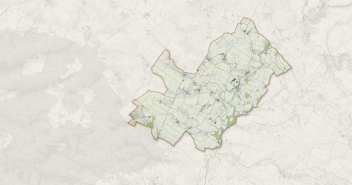 Portrait cartographique de Secondigné-sur-Belle : relief, eau, forêts, bâti et voies, calculés à partir des données de l'IGN
