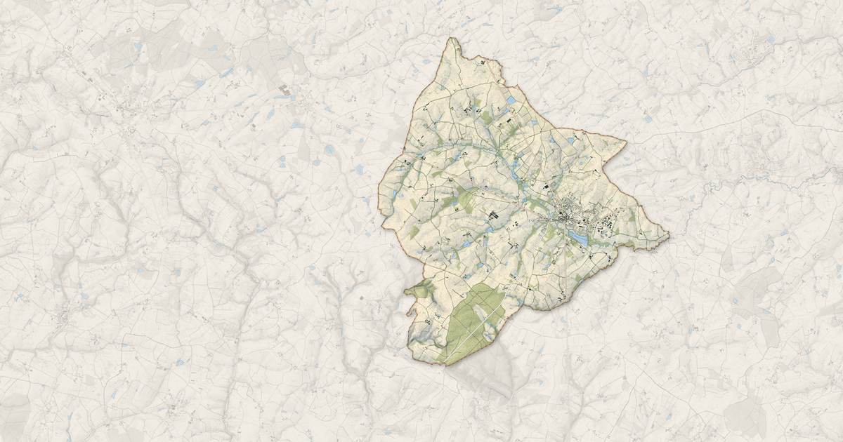 Portrait cartographique de Secondigny : relief, eau, forêts, bâti et voies, calculés à partir des données de l'IGN