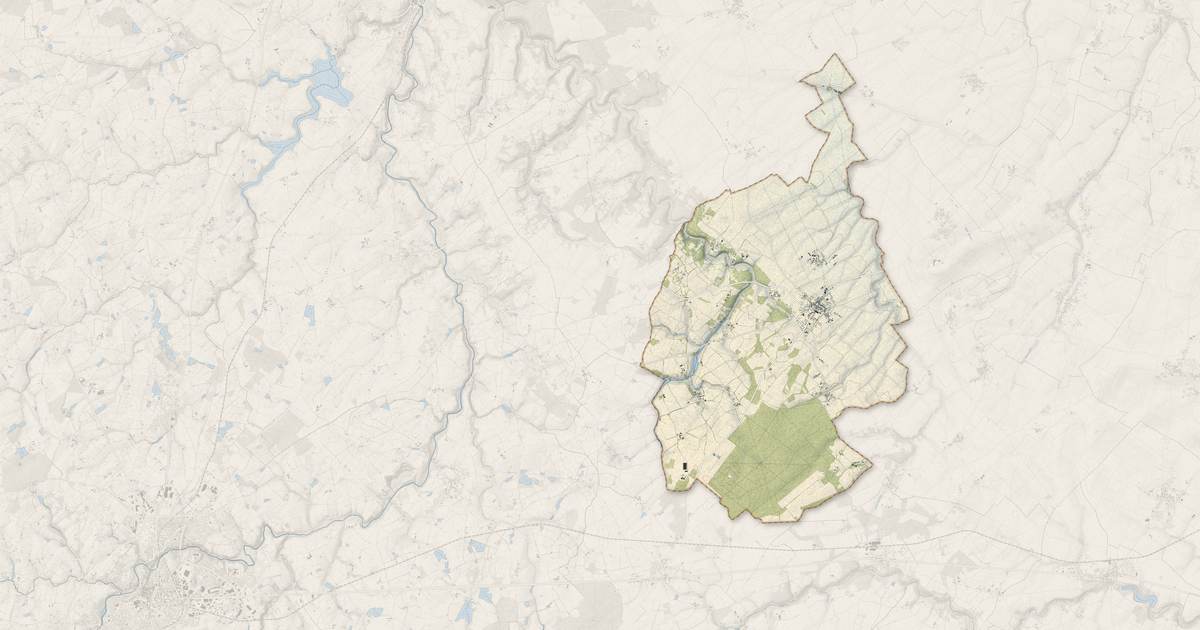 Portrait cartographique de Thénezay : relief, eau, forêts, bâti et voies, calculés à partir des données de l'IGN