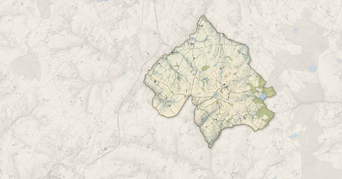 Portrait cartographique de Vouhé : relief, eau, forêts, bâti et voies, calculés à partir des données de l'IGN