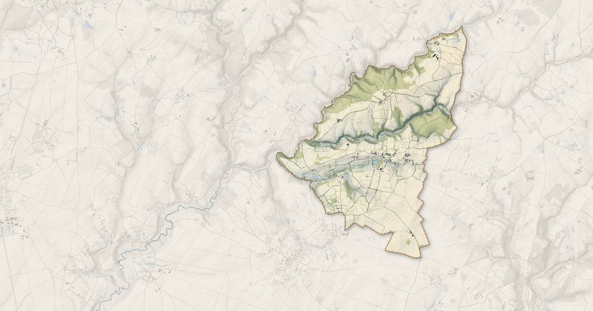 Portrait cartographique de Xaintray : relief, eau, forêts, bâti et voies, calculés à partir des données de l'IGN