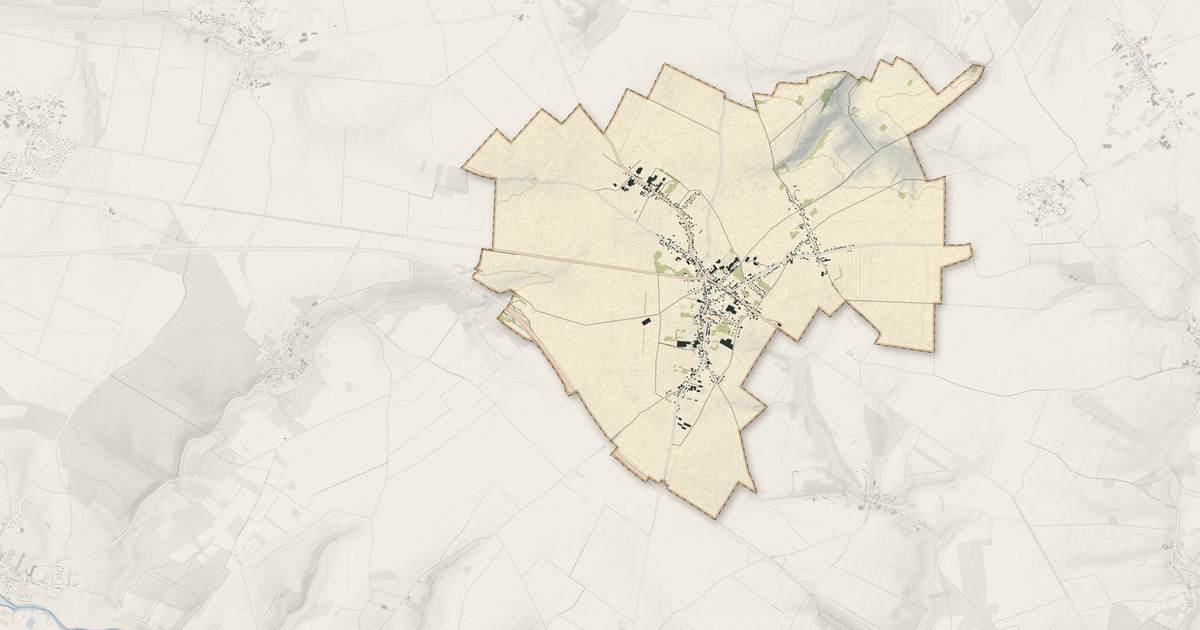 Portrait cartographique de Ailly-le-Haut-Clocher : relief, eau, forêts, bâti et voies, calculés à partir des données de l'IGN