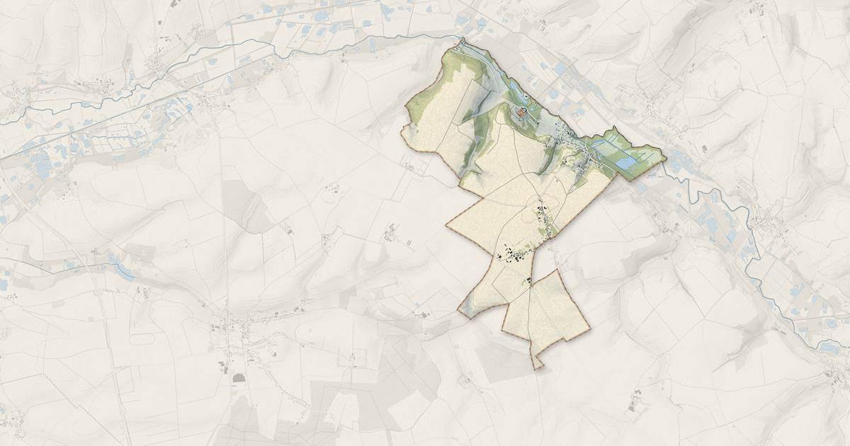 Portrait cartographique de Argoules : relief, eau, forêts, bâti et voies, calculés à partir des données de l'IGN