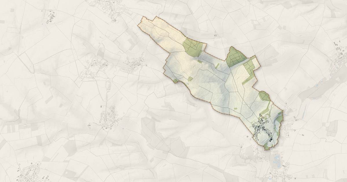 Portrait cartographique de Beaucourt-sur-l'Hallue : relief, eau, forêts, bâti et voies, calculés à partir des données de l'IGN