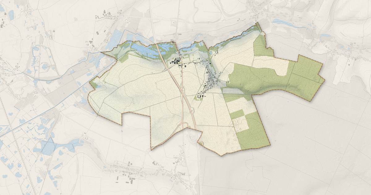 Portrait cartographique de Bernay-en-Ponthieu : relief, eau, forêts, bâti et voies, calculés à partir des données de l'IGN