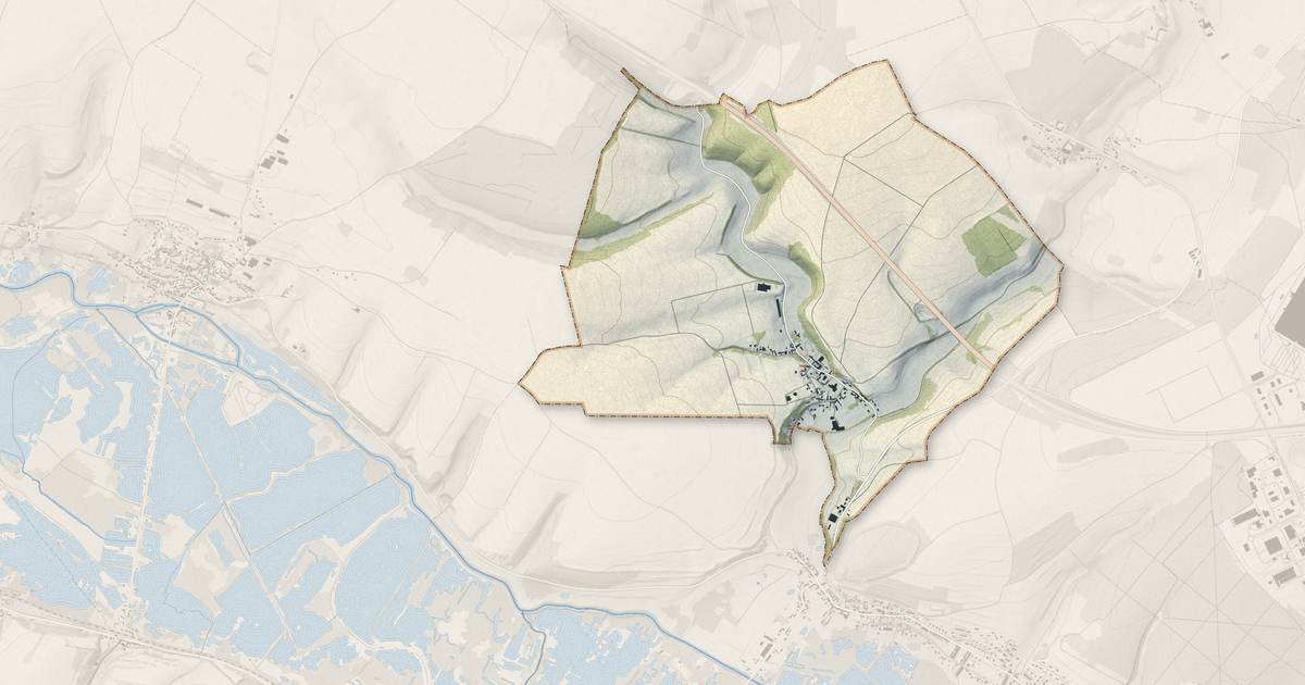 Portrait cartographique de Bouchon : relief, eau, forêts, bâti et voies, calculés à partir des données de l'IGN