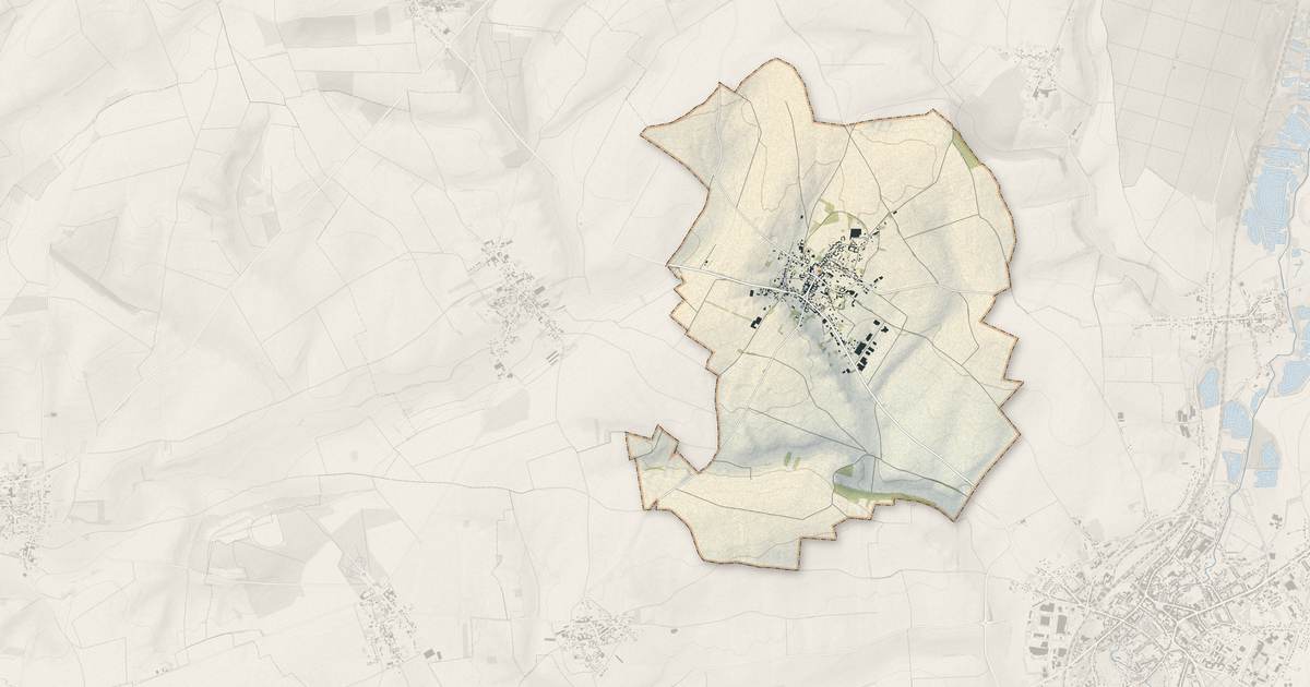 Portrait cartographique de Bouzincourt : relief, eau, forêts, bâti et voies, calculés à partir des données de l'IGN