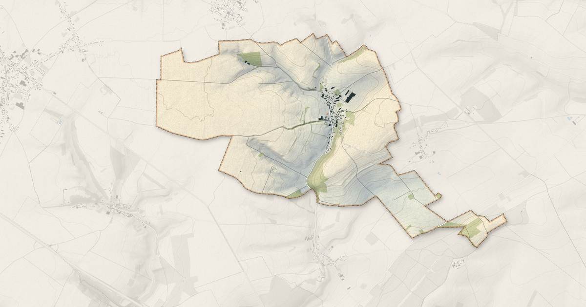 Portrait cartographique de Brucamps : relief, eau, forêts, bâti et voies, calculés à partir des données de l'IGN