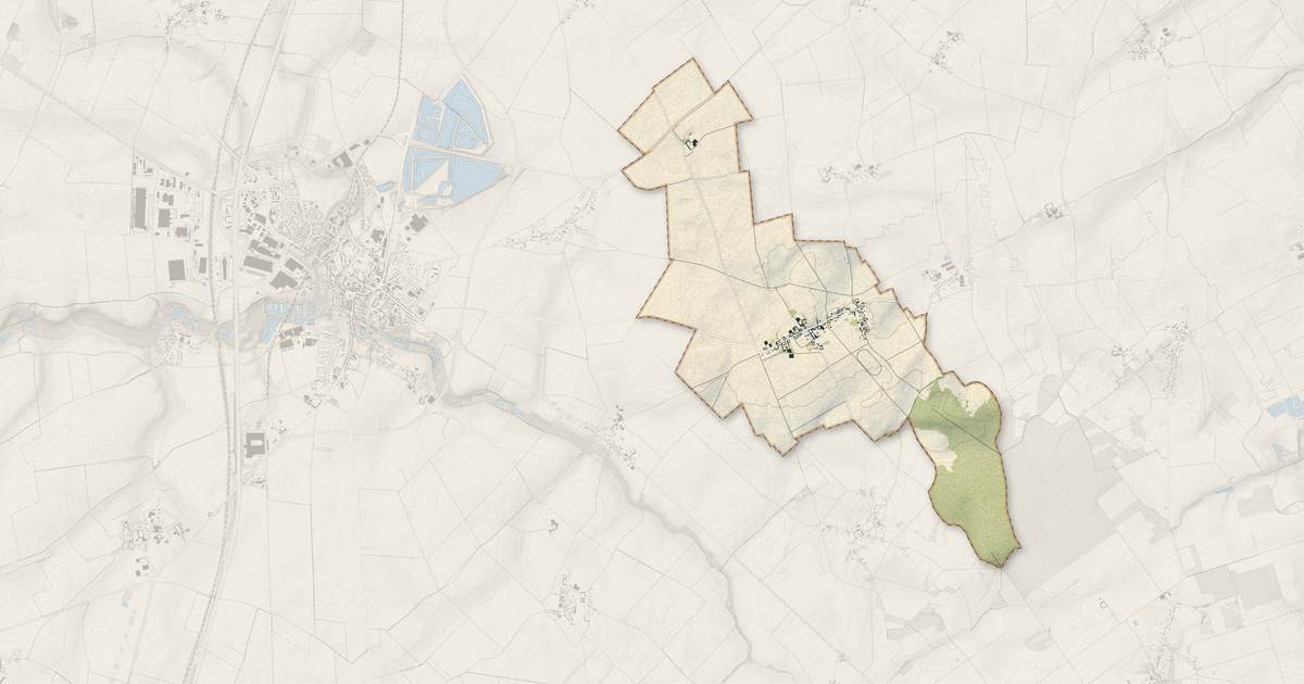 Portrait cartographique de Champien : relief, eau, forêts, bâti et voies, calculés à partir des données de l'IGN