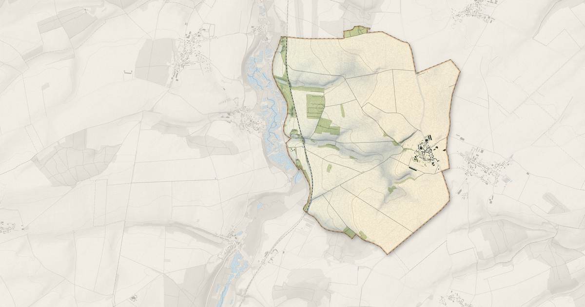 Portrait cartographique de Chirmont : relief, eau, forêts, bâti et voies, calculés à partir des données de l'IGN