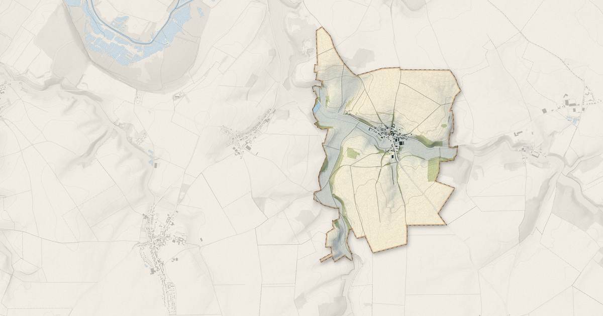 Portrait cartographique de Chuignes : relief, eau, forêts, bâti et voies, calculés à partir des données de l'IGN