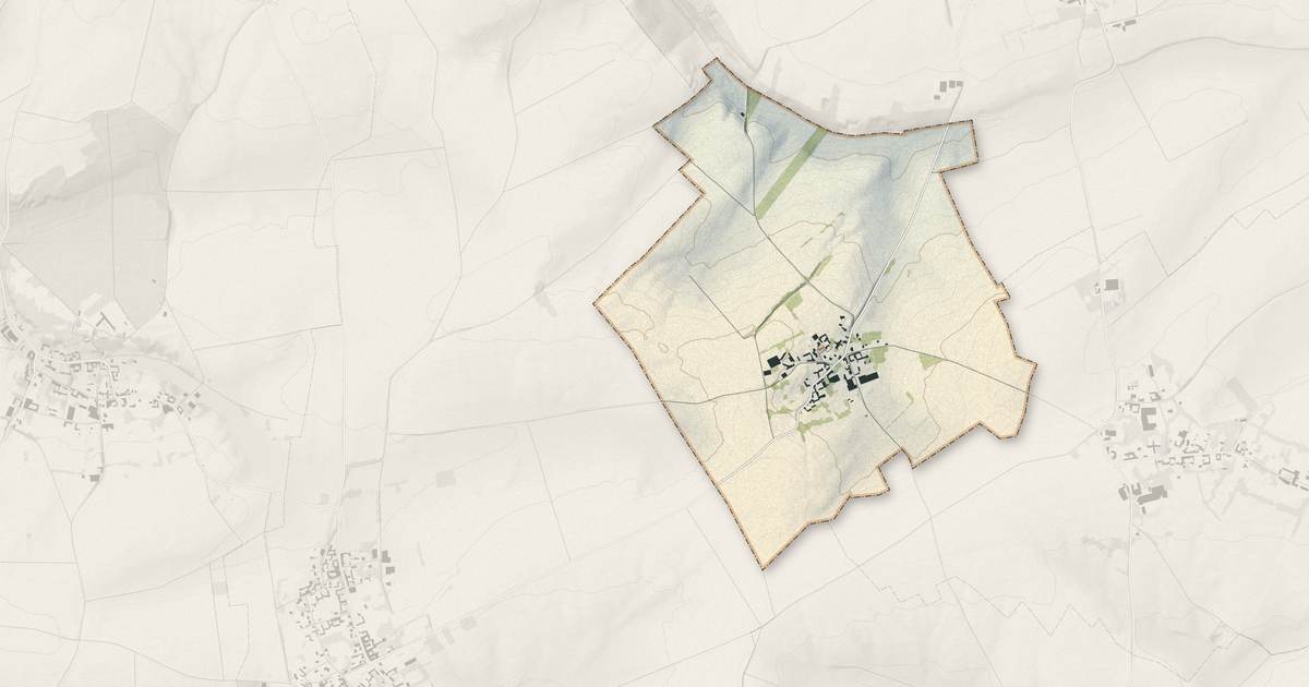 Portrait cartographique de Courcelles-au-Bois : relief, eau, forêts, bâti et voies, calculés à partir des données de l'IGN