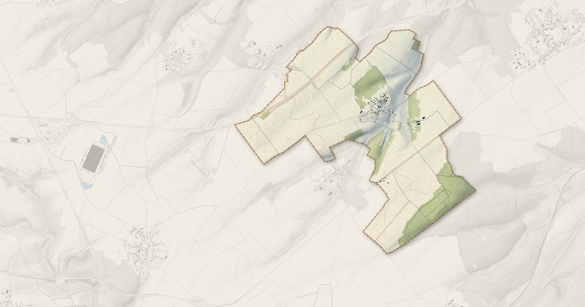 Portrait cartographique de Courcelles-sous-Moyencourt : relief, eau, forêts, bâti et voies, calculés à partir des données de l'IGN