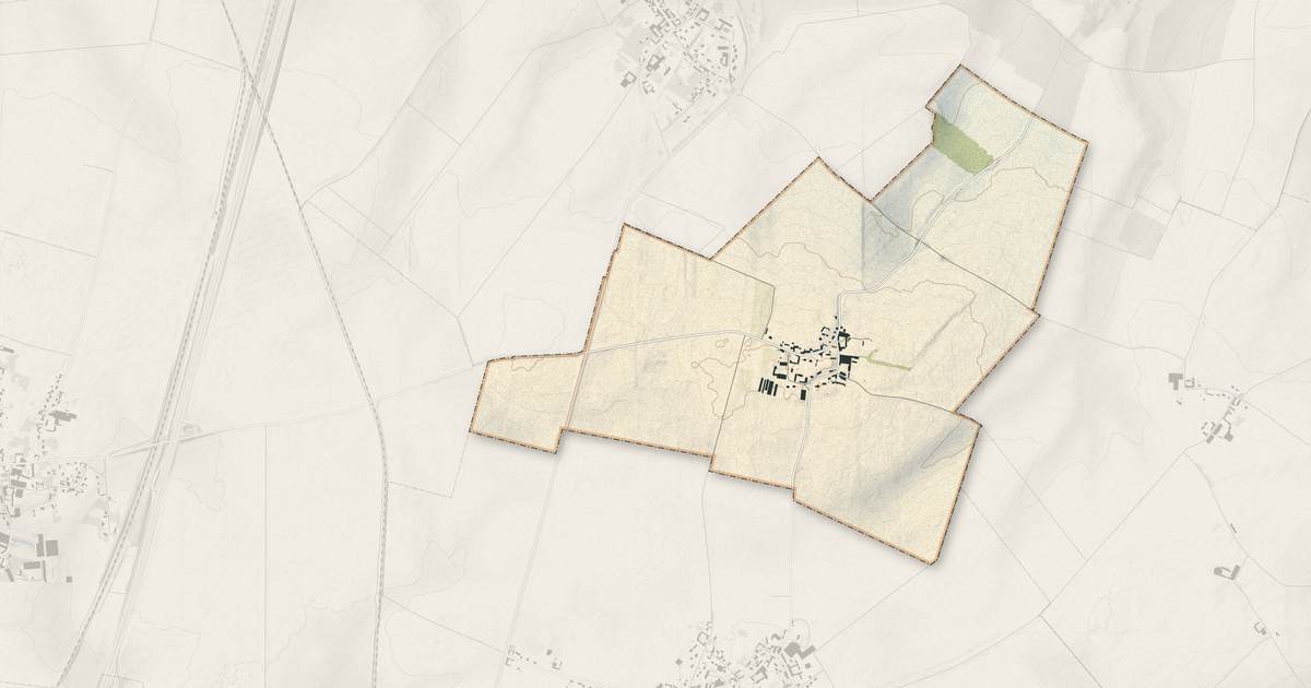 Portrait cartographique de Crémery : relief, eau, forêts, bâti et voies, calculés à partir des données de l'IGN