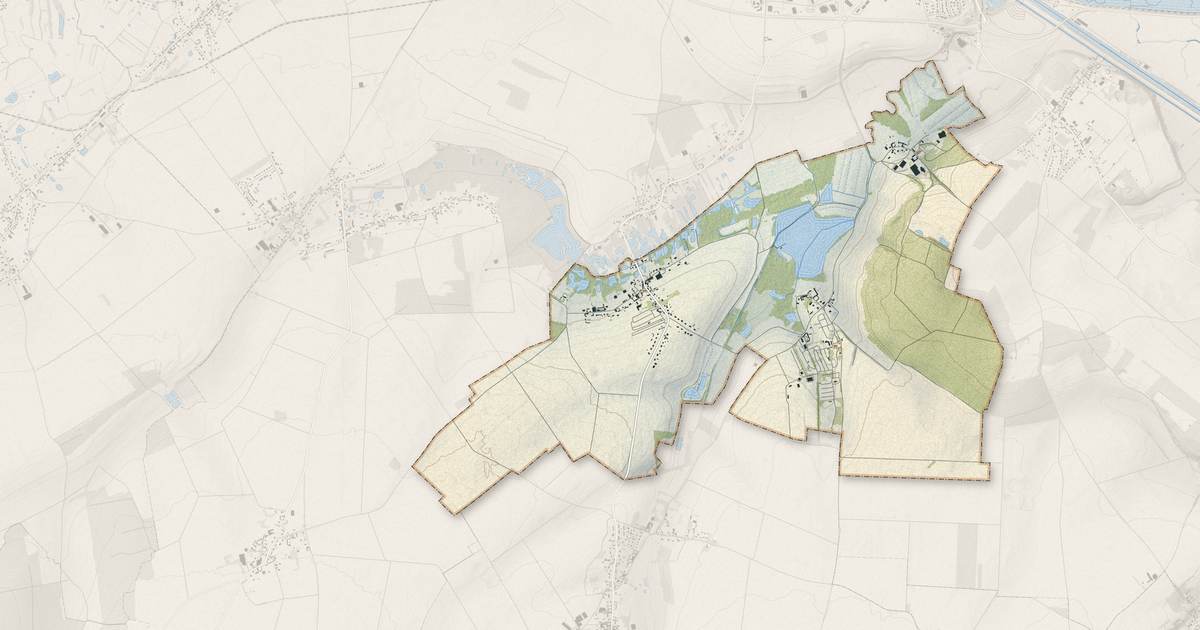 Portrait cartographique de Estrébœuf : relief, eau, forêts, bâti et voies, calculés à partir des données de l'IGN