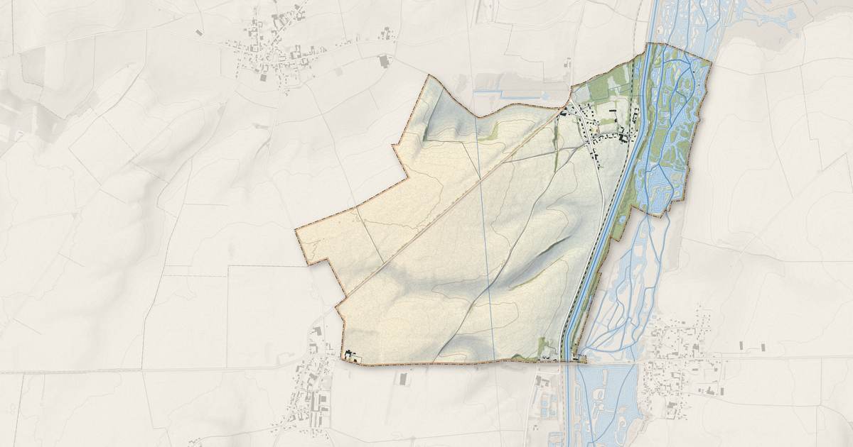 Portrait cartographique de Éterpigny : relief, eau, forêts, bâti et voies, calculés à partir des données de l'IGN
