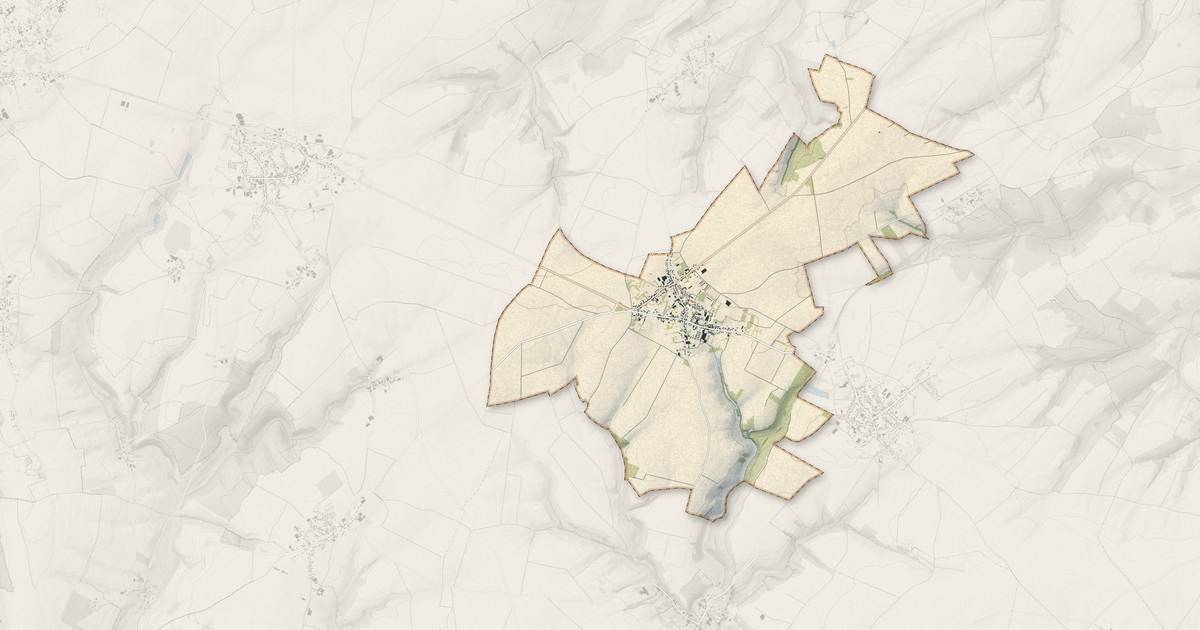 Portrait cartographique de Fienvillers : relief, eau, forêts, bâti et voies, calculés à partir des données de l'IGN