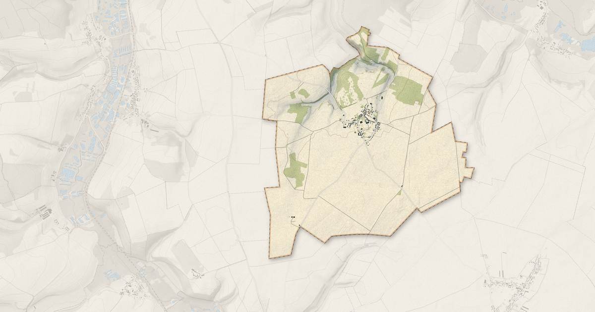 Portrait cartographique de Fignières : relief, eau, forêts, bâti et voies, calculés à partir des données de l'IGN