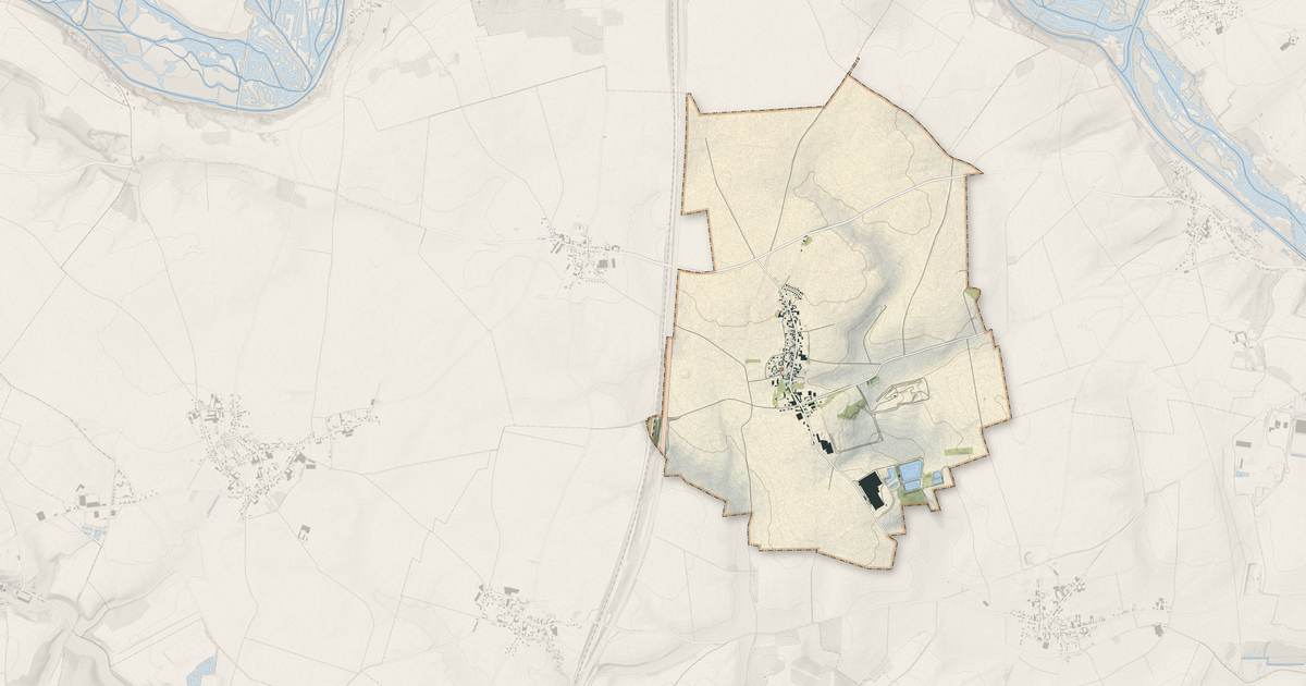 Portrait cartographique de Flaucourt : relief, eau, forêts, bâti et voies, calculés à partir des données de l'IGN