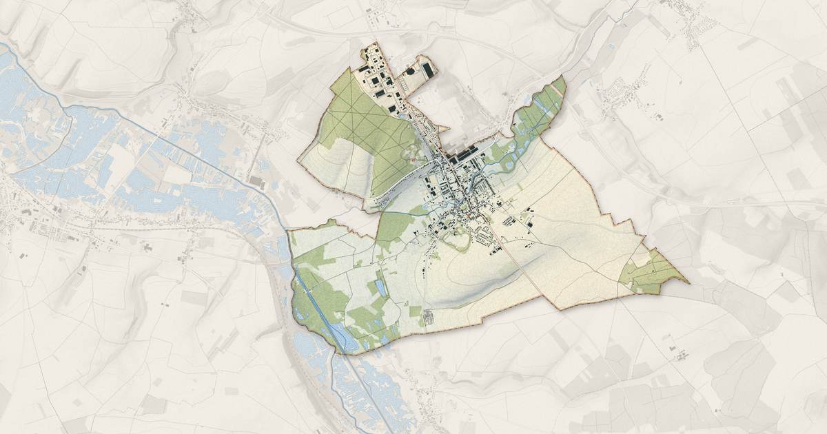 Portrait cartographique de Flixecourt : relief, eau, forêts, bâti et voies, calculés à partir des données de l'IGN