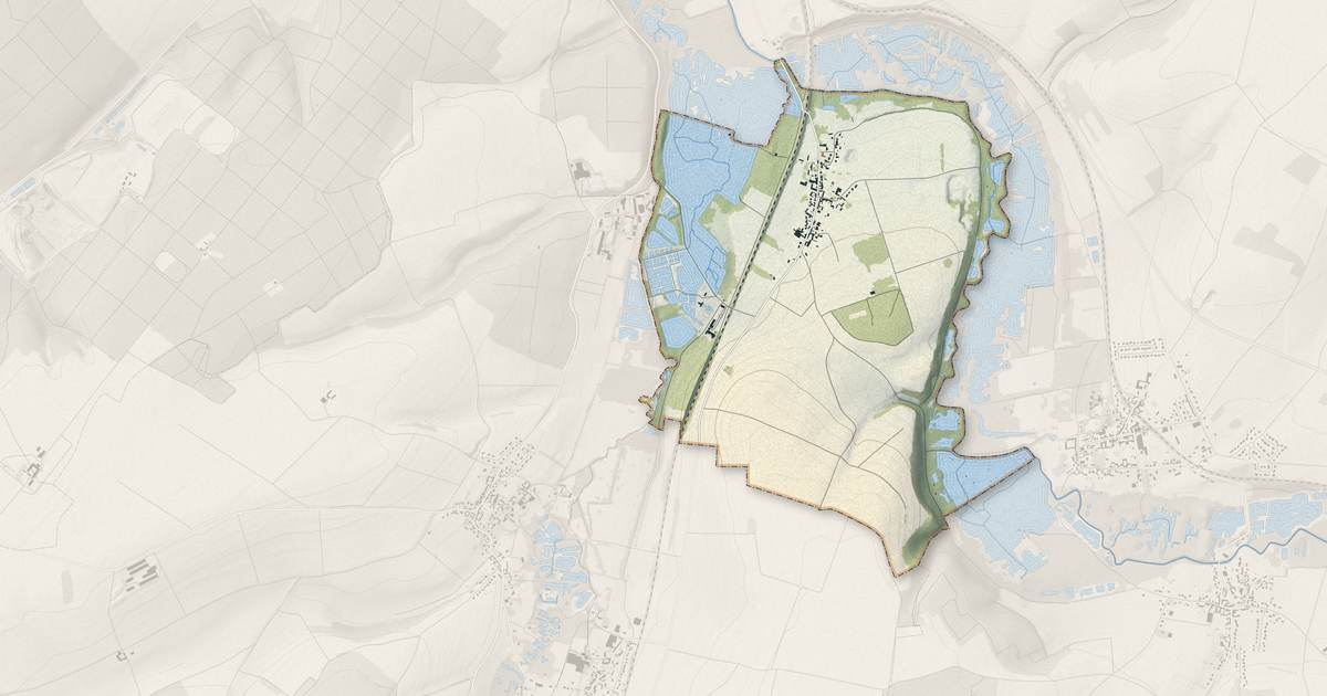 Portrait cartographique de Fouencamps : relief, eau, forêts, bâti et voies, calculés à partir des données de l'IGN