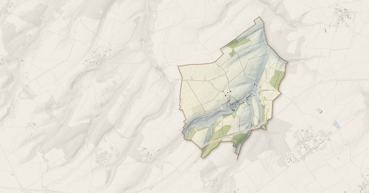 Portrait cartographique de Fresnoy-au-Val : relief, eau, forêts, bâti et voies, calculés à partir des données de l'IGN