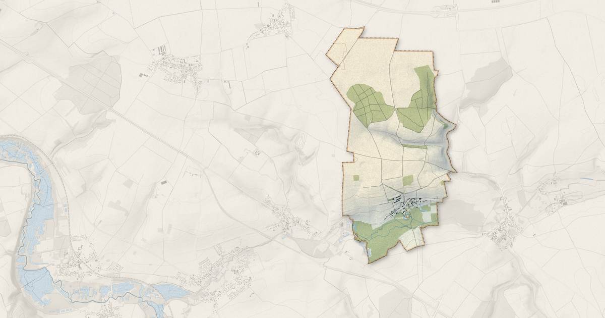 Portrait cartographique de Hangard : relief, eau, forêts, bâti et voies, calculés à partir des données de l'IGN