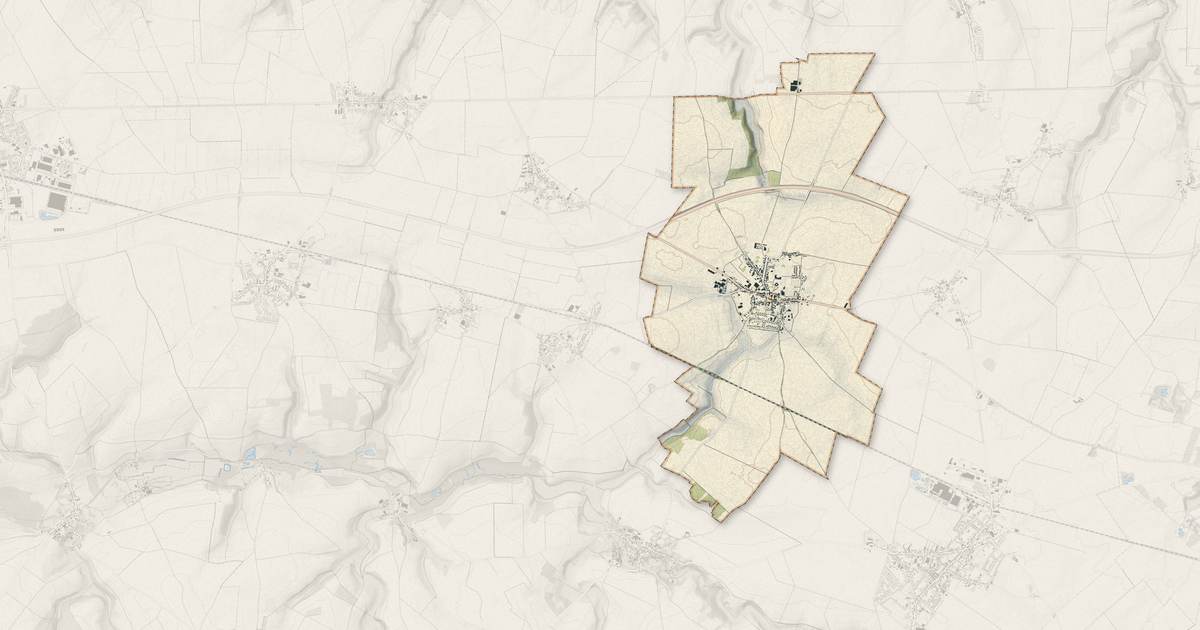 Portrait cartographique de Harbonnières : relief, eau, forêts, bâti et voies, calculés à partir des données de l'IGN