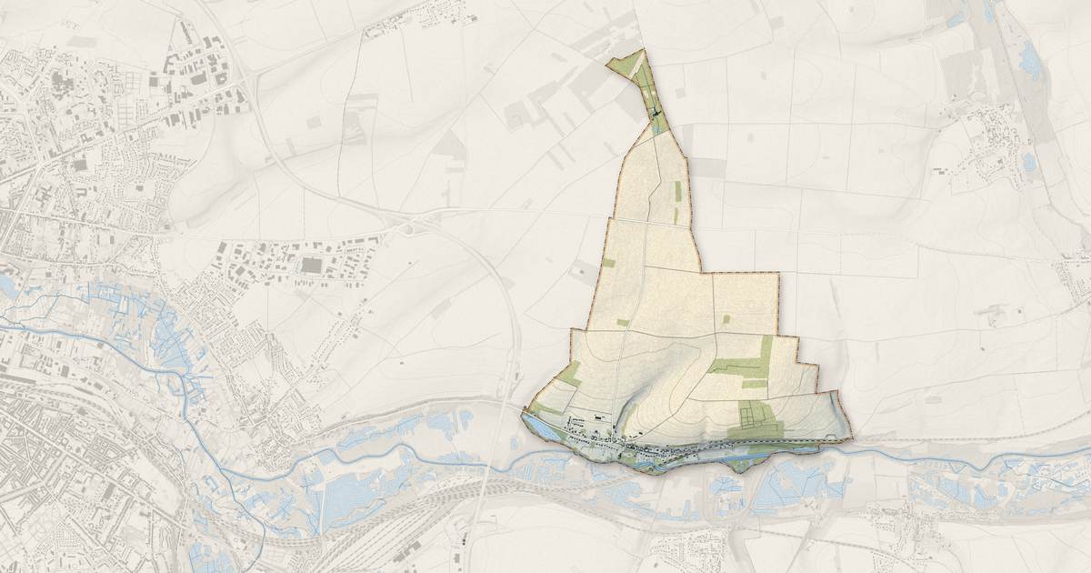 Portrait cartographique de Lamotte-Brebière : relief, eau, forêts, bâti et voies, calculés à partir des données de l'IGN