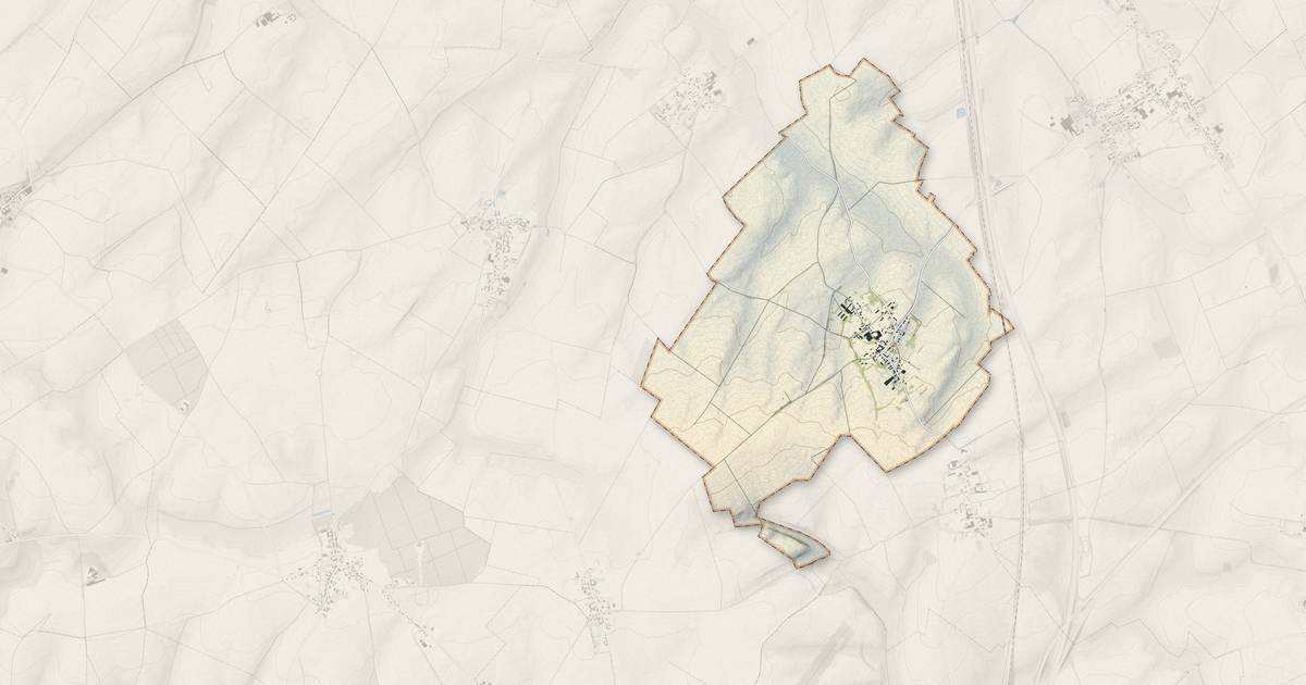 Portrait cartographique de Lesbœufs : relief, eau, forêts, bâti et voies, calculés à partir des données de l'IGN