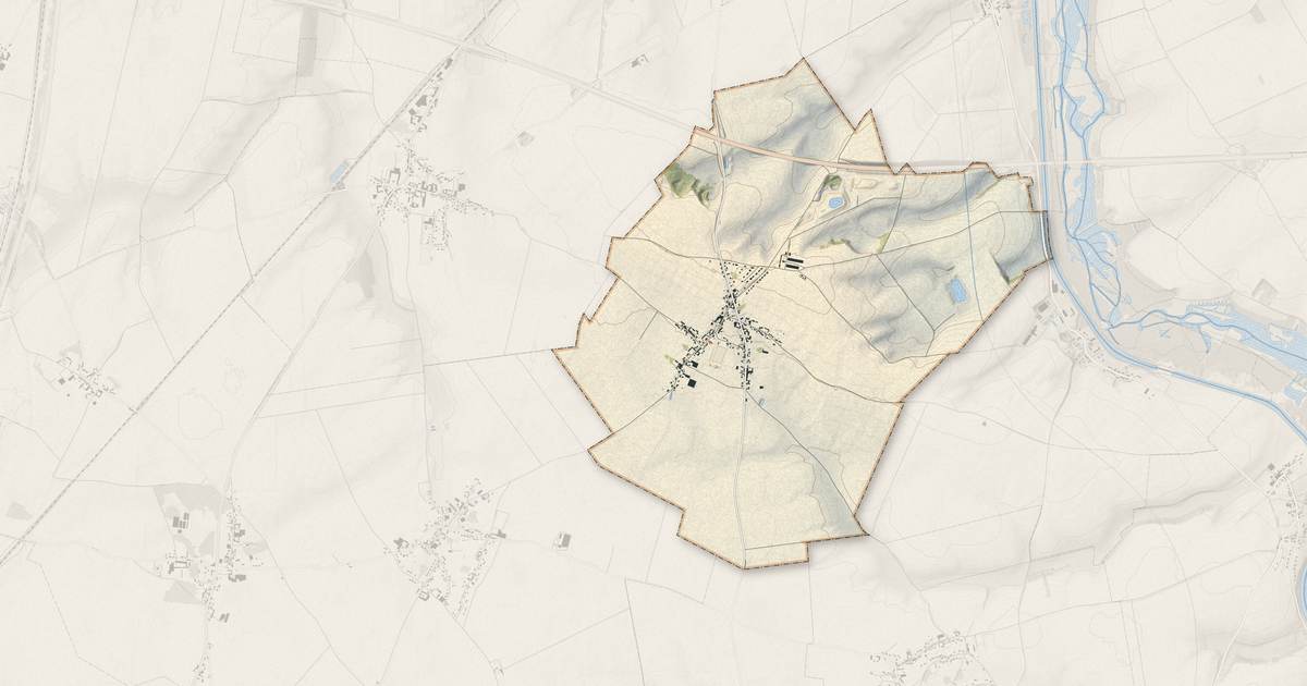 Portrait cartographique de Licourt : relief, eau, forêts, bâti et voies, calculés à partir des données de l'IGN