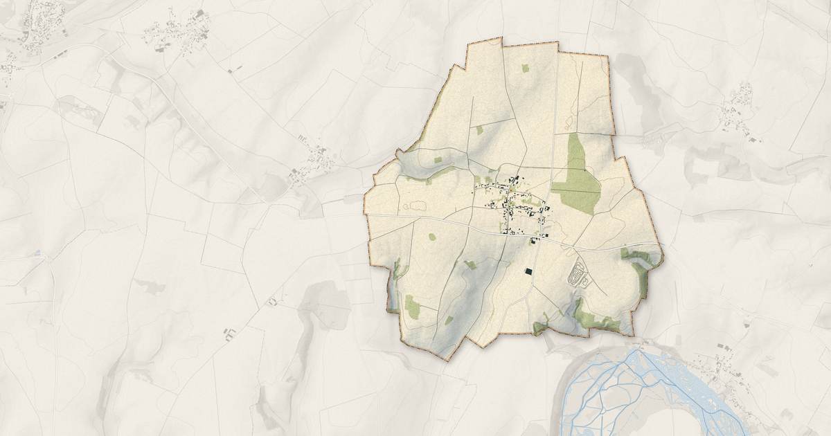 Portrait cartographique de Maricourt : relief, eau, forêts, bâti et voies, calculés à partir des données de l'IGN