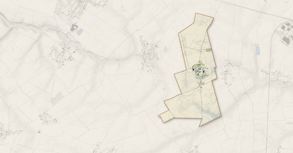 Portrait cartographique de Maucourt : relief, eau, forêts, bâti et voies, calculés à partir des données de l'IGN