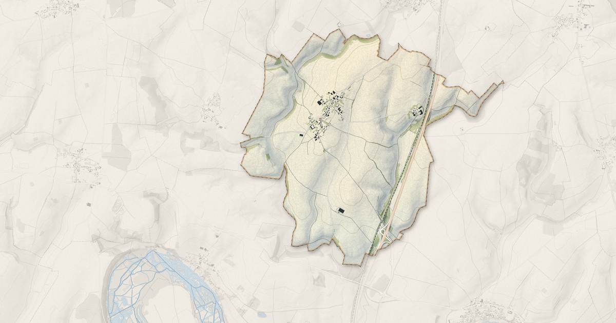 Portrait cartographique de Maurepas : relief, eau, forêts, bâti et voies, calculés à partir des données de l'IGN