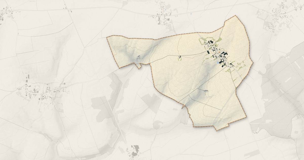 Portrait cartographique de Mesnil-Domqueur : relief, eau, forêts, bâti et voies, calculés à partir des données de l'IGN
