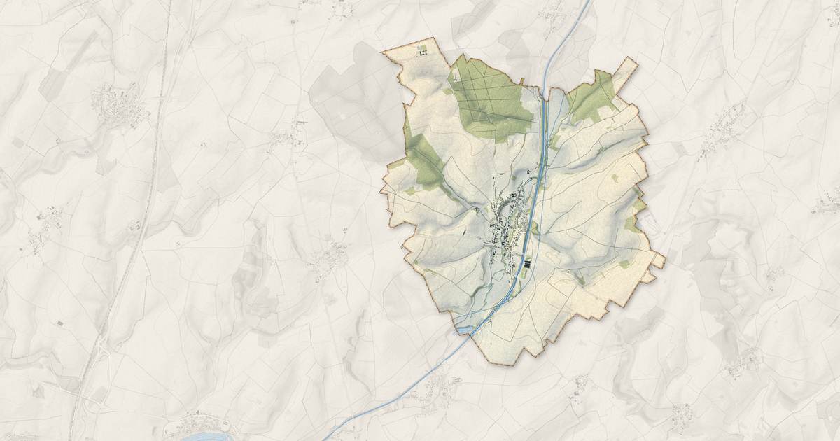 Portrait cartographique de Moislains : relief, eau, forêts, bâti et voies, calculés à partir des données de l'IGN
