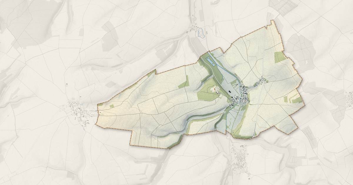 Portrait cartographique de Monsures : relief, eau, forêts, bâti et voies, calculés à partir des données de l'IGN