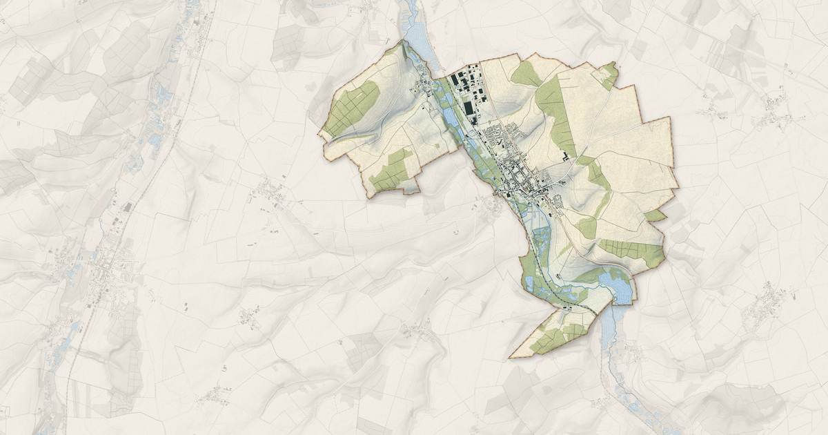 Portrait cartographique de Moreuil : relief, eau, forêts, bâti et voies, calculés à partir des données de l'IGN