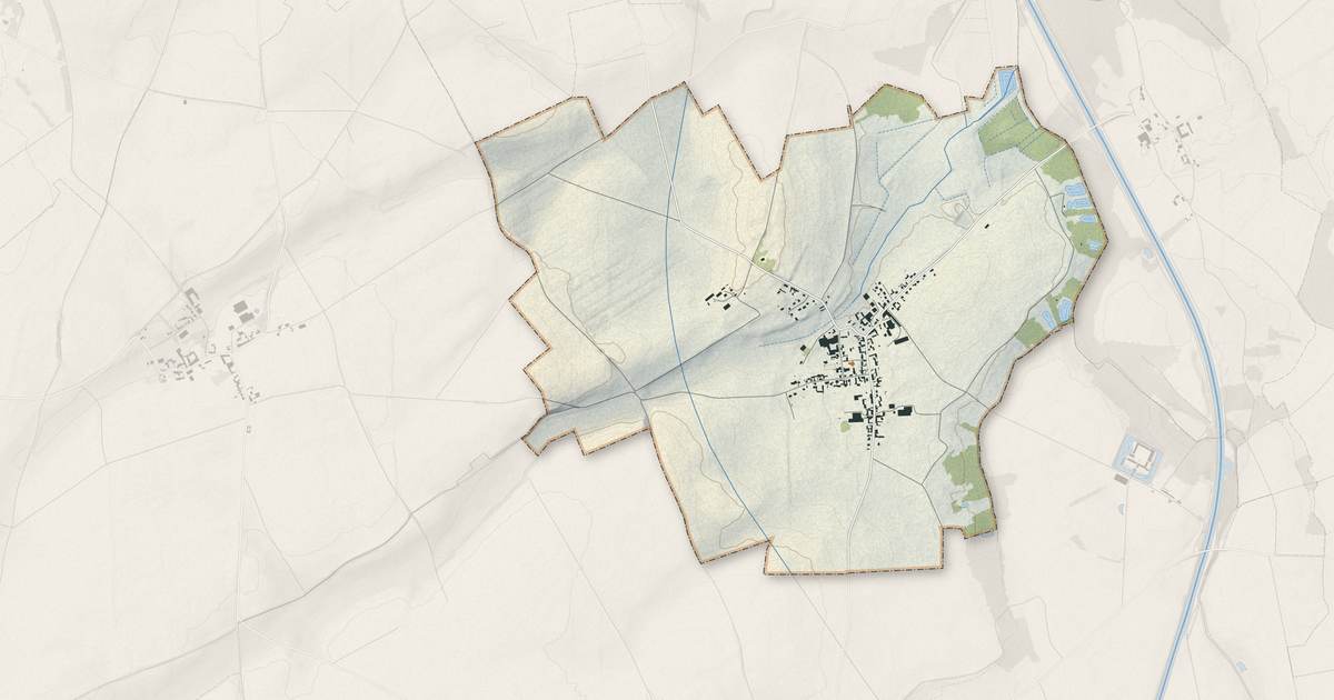 Portrait cartographique de Moyencourt : relief, eau, forêts, bâti et voies, calculés à partir des données de l'IGN