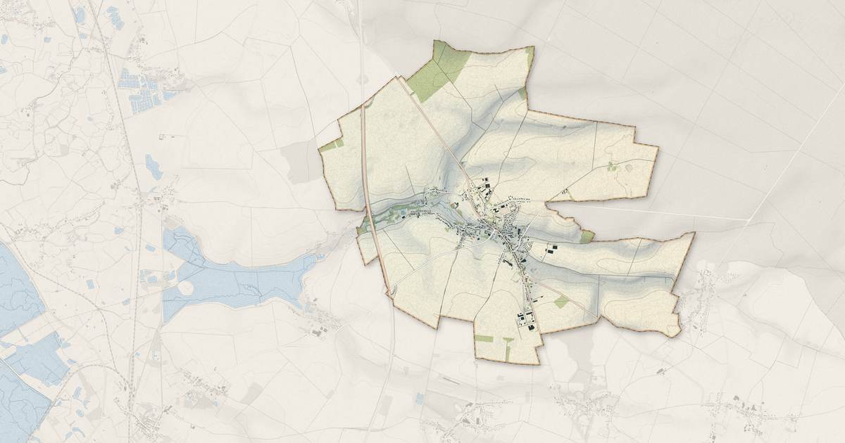 Portrait cartographique de Nouvion : relief, eau, forêts, bâti et voies, calculés à partir des données de l'IGN