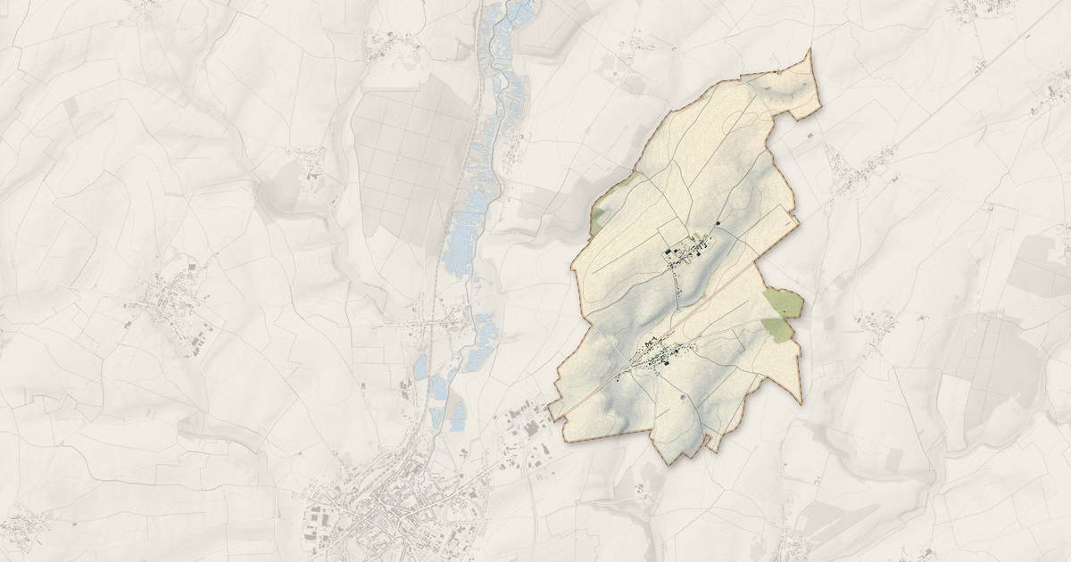 Portrait cartographique de Ovillers-la-Boisselle : relief, eau, forêts, bâti et voies, calculés à partir des données de l'IGN