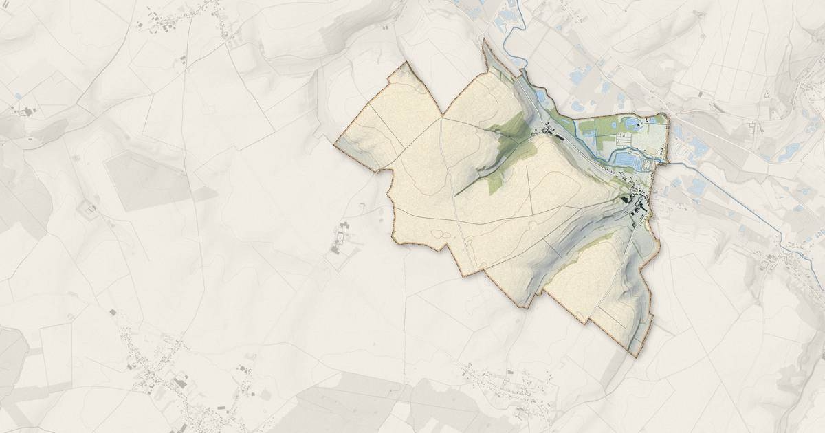 Portrait cartographique de Ponches-Estruval : relief, eau, forêts, bâti et voies, calculés à partir des données de l'IGN