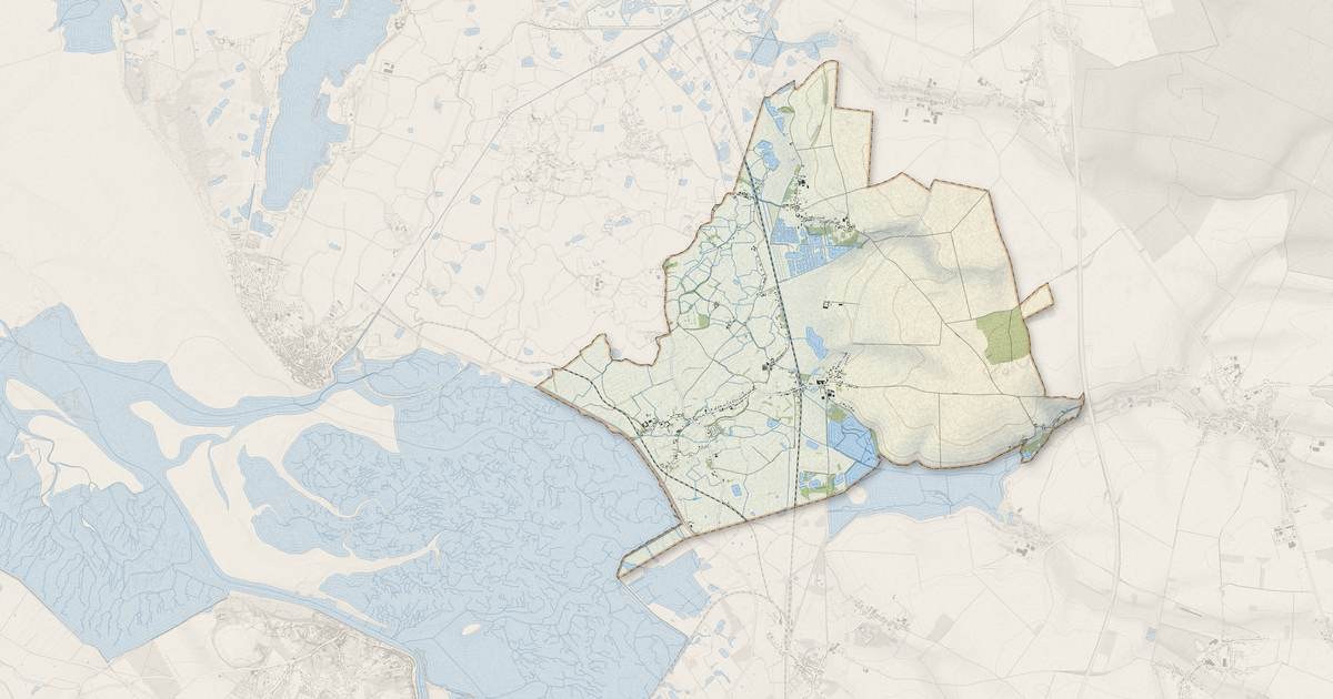 Portrait cartographique de Ponthoile : relief, eau, forêts, bâti et voies, calculés à partir des données de l'IGN