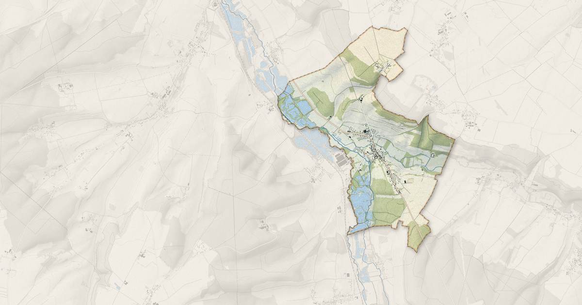 Portrait cartographique de Senarpont : relief, eau, forêts, bâti et voies, calculés à partir des données de l'IGN
